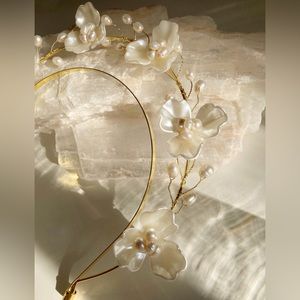 Cayla Couture Gold Bridal Blossom Halo